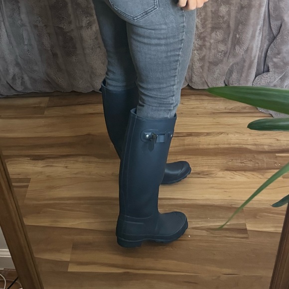 Tall Hunter Rain Boots wide calf matte navy adjustable width LIKE NEW box - Picture 9 of 9